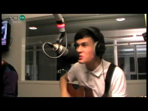 Charlie Straight - Love Factory - live & unplugged bei egoFM