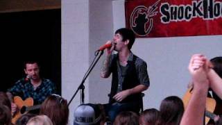 Honor Bright - There&#39;s A Lesson To Be Learned Here (acoustic) Clay, NY 7/21/10