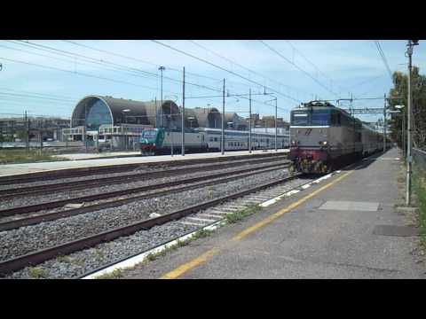 E656.472 sul Treno Pellegrini EXP 14035 Lourdes - Palermo Centrale, in partenza da Roma Ostiense