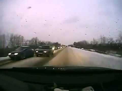 close call, car slides out of control on a snowy road in Russia  360p H 264 AAC)