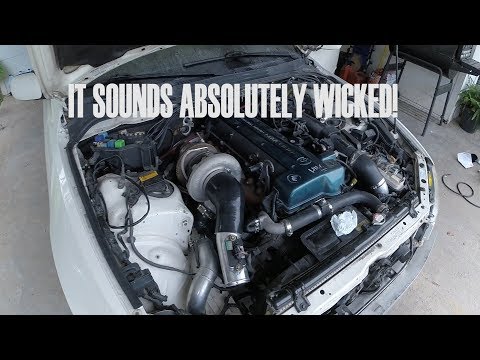 The 2JZGTE Lexus IS300 screams!