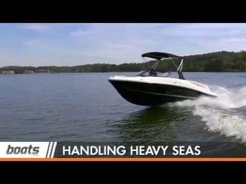 Boating Tips: 3 Tips for Handling Heavy Seas