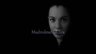 Madredeus – A Lira   (Solidão no Oceano) with Lyrics.
