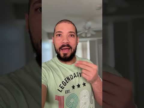 لاعب الأهلي وزوجته ونشر صور البنات