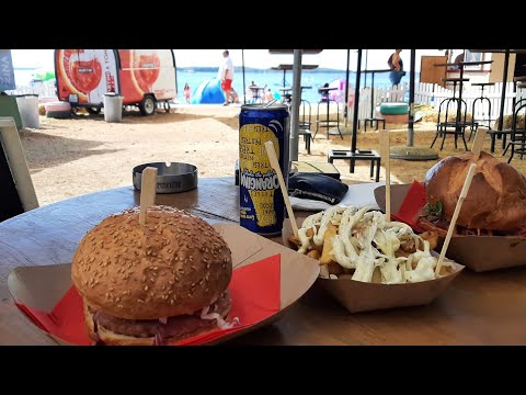 Food Fastival & voller Strand,Kroatien, Halbinsel Istrien,Urlaubsort Pula,Stinjan 2022,Burger & Meer