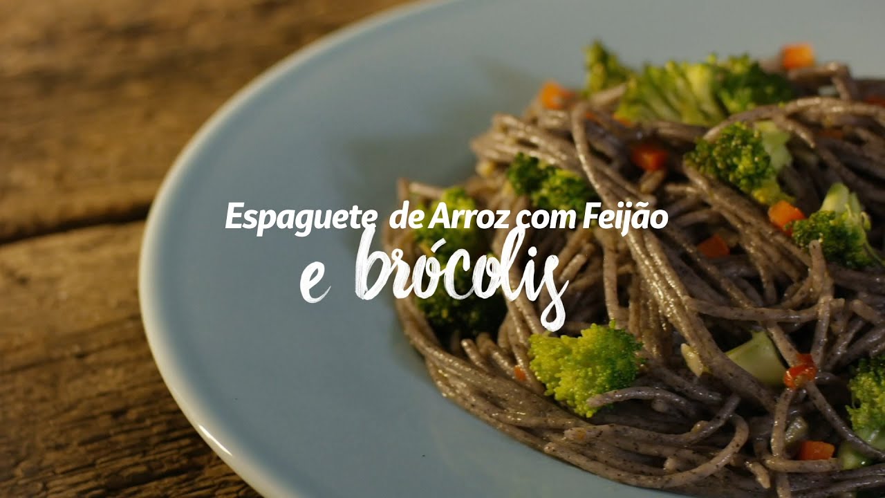 Watch Now Espaguete de Arroz com Feijão e brócolis | Vídeo Receita Urbano 2020 Espaguete de Arroz com Feijão e brócolis | Vídeo Receita Urbano 2020