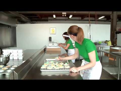 download lagu mp3 mp4 Foiled Cupcakes Chicago, download lagu Foiled Cupcakes Chicago gratis, unduh video klip Foiled Cupcakes Chicago