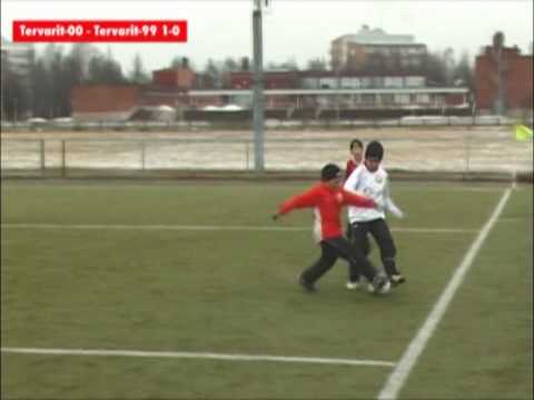 Tervarit-juniorit-00 - Tervarit-juniorit-99 18.4.2010 Heinäpään tekonurmi First half