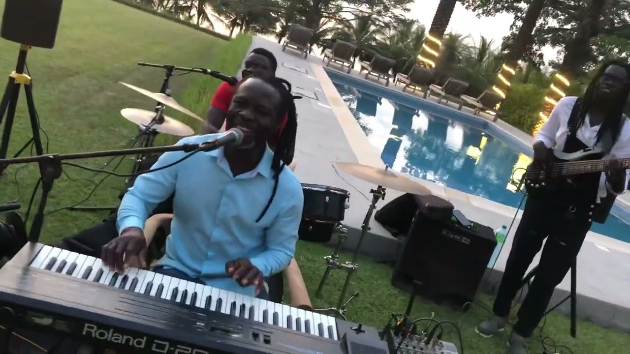 Joel Bassène et le Groupe Essoukolal - Prestation en live au Cap Skirring