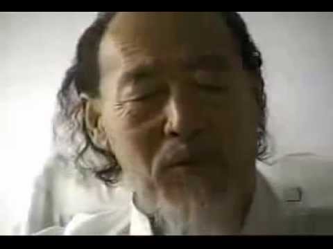 A Qigong Master's  "Demonstration Of Power"