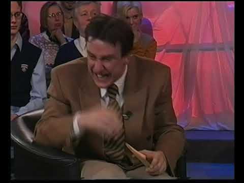 In De Gloria S01E01 - Vroeger-Nu - Boemerang