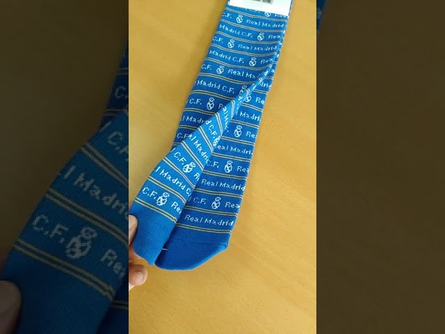 Vídeo relacionado con Real Madrid Calcetines Hombres, Set de 3 Calcetines de Algodon y Caja de Regalo, Tallas EU 38 a 45