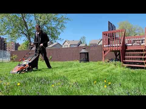 2023-05-14 mowing the lawn hyperlapse (timelapse)