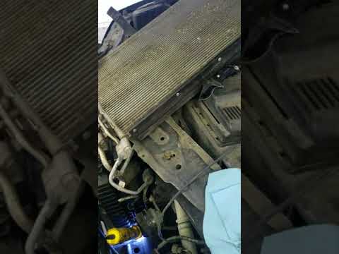 2008 Saturn vue  radiator replacement