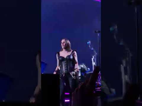 Oops !...  Floor Jansen ..😘. . Nightwish 2022.