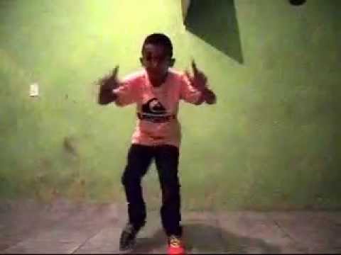 mc hollywood e mc dadinho - passinho em opera (vitinho patatyy)