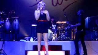 Duffy - Enough Love Live at Wolverhampton 04/12/08