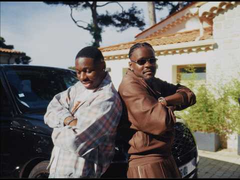 Guy2Bezbar - BEAUX GARÇONS (ft. Tiakola) (Clip Officiel)