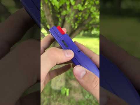 Unboxing a GameBoy Color from DKOldies!