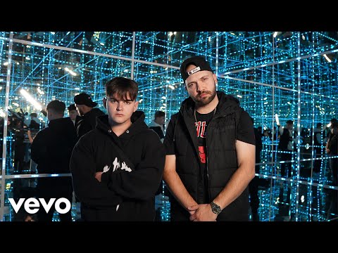 PAXER X DR. VODKA - A TY KRĘĆ KRĘĆ MAŁA MI (HEJ BEJBE)