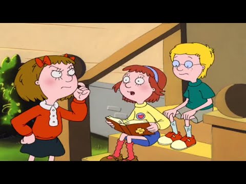 Mona The Vampire | 125 - SPITTING IMAGE