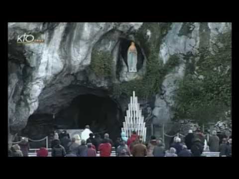 Chapelet à Lourdes