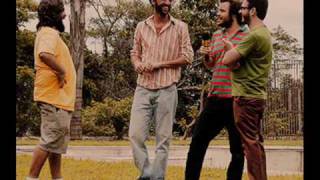 Los Hermanos Primavera