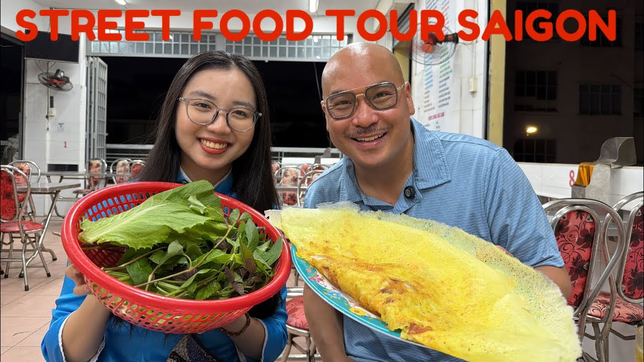Vietnam Street Food Tour in Ho Chi Minh City 🇻🇳 Kiss Tour Saigon