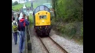 preview picture of video '40145 Departing Grosmont 22.04.07'