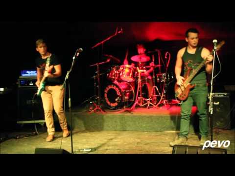 Terenní Kuře - Terénní kuře – Po oči v moči