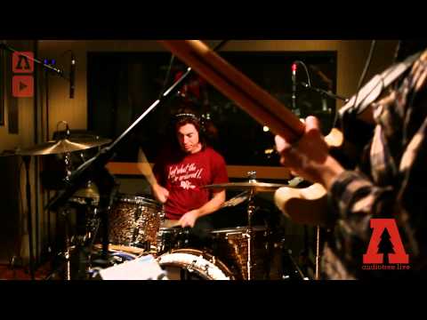The Whigs - Right Hand on My Heart - Audiotree Live