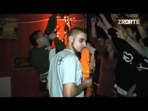 Leison - Czuć w powietrzu klimat & Nie pamiętam jak feat. Vixen @ Rawicz 16.12.2011