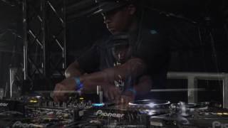 JUST JAM 157 X BORN & BRED FESTIVAL 2015 - SCRATCHA DVA