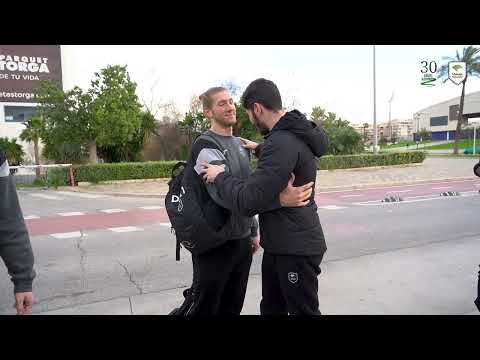 El Unicaja recibe con cariño a Darío Brizuela tras ser padre