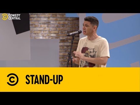 Igor Guimarães apresenta a canção anti-bullying   | Stand Up no Comedy Central