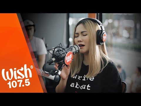 Yeng Constantino performs "Kapag Ako Ay Nagmahal" LIVE on Wish 107.5 Bus