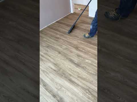 Равномерное распределение под линолеумом 