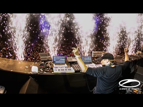 Paul van Dyk feat. Arty - The Ocean LIVE at ASOT700 in Mexico