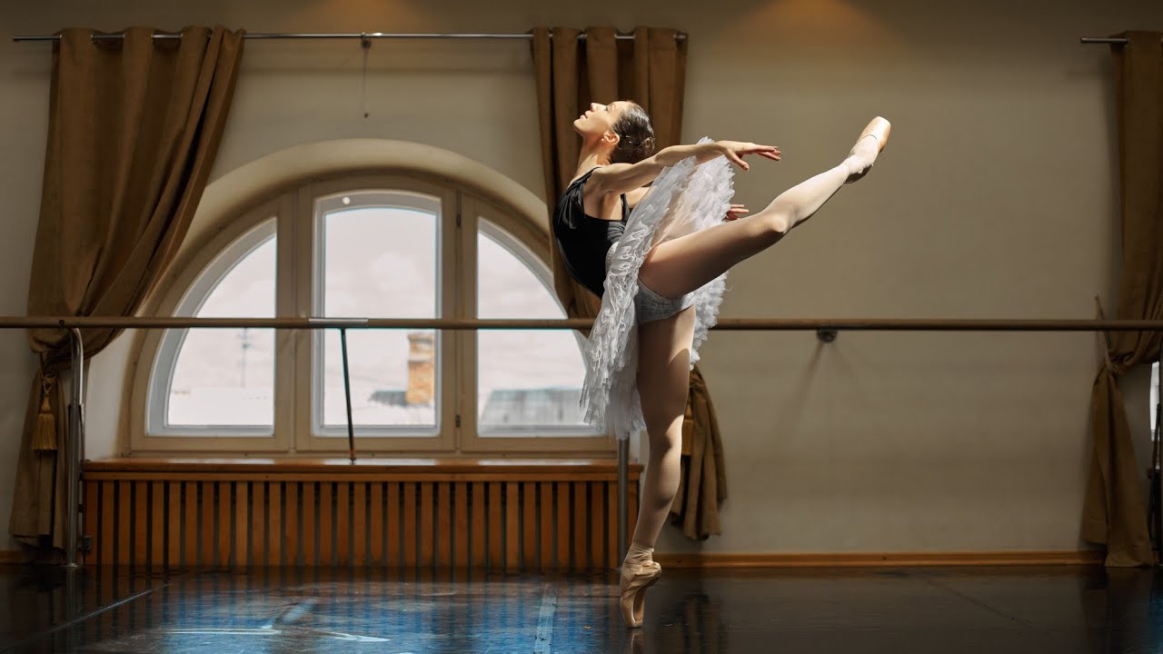 Promotional video thumbnail 3 for Lounge, Classical Ballet