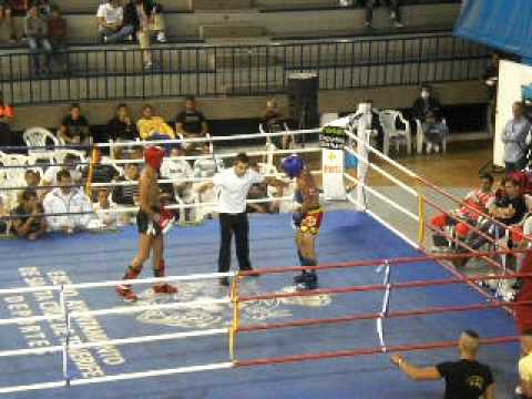 airam gomez (team loren) vs carlos araya(shootong)  1º asalto