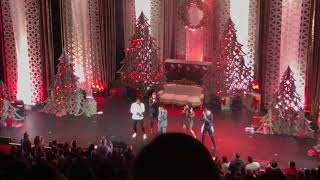 Pentatonix-Chicago Theatre-12/3/17-Up On The Housetop (feat. Santa)