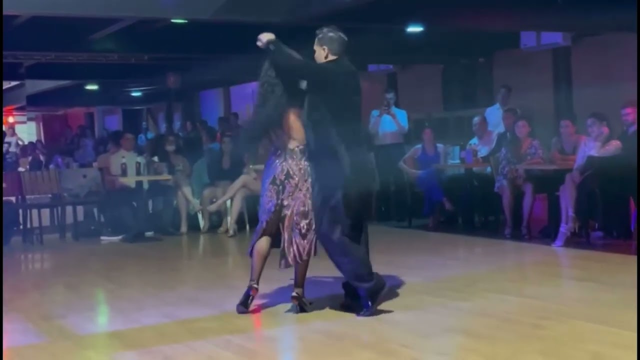 Video thumbnail for Paulina Mejía y Sebastian Arce - La abandone y no sabía, Chino Laborde y Dipi Kvitko