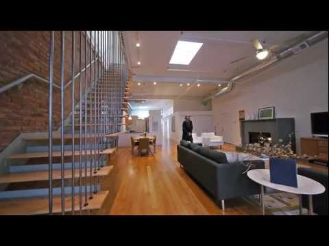 A large, character-laden South Loop loft A large, character-laden South Loop loft