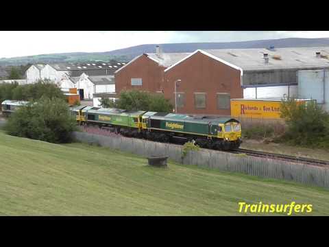FL Class 66 No's. 66598 + 66522 + 66564 + 66527 on 0M25 Leeds Balm Rd - Crewe BH on 28.08.15 - HD