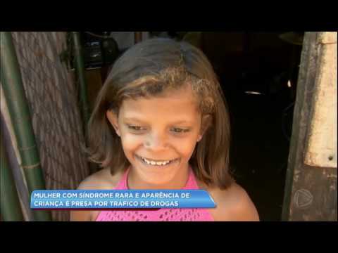 Mulher com aparência de criança é presa por tráfico de drogas