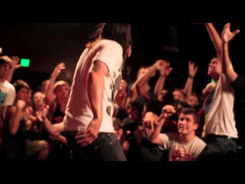 SLEEPING GIANT - Tithemi (OFFICIAL VIDEO)