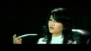 Download lagu Novi New Sakha - Mutiara Hati (Original Video Clip 2005) mp3
