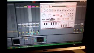 Video thumbnail for Rascal - Square (Live Version - Ableton + Edirol PCR M1 - Oldschool Minimal Acid Techno) by Rascal