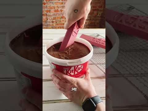 Giant KitKat Dipping | Satisfying