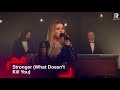 Kelly Clarkson performs Stronger (What Doesn’t Kill You) for Radio.com Holiday Music Festival